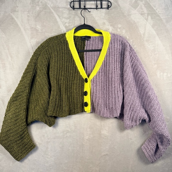 Urban Outfitters Sweaters - Urban Outfitters Ashlyn Colorblock Batwing Cropped Cardigan | Small